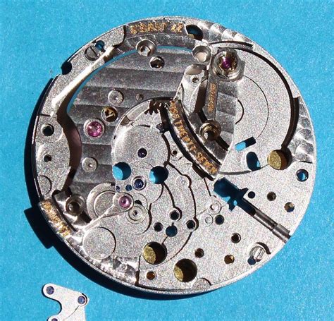 omega calibre 2500 automatic movement